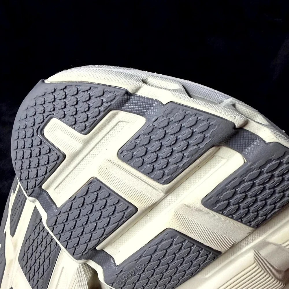 On Running Cloudmonster 2 3WE10112569 Women 9.5 Athletic Shoes Cream Ice Sneaker